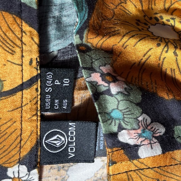 VOLCOM FLORAL BLUE/ORANGE MIDI SKIRT WITH SLIT NWOT SIZE SMALL - Picture 8 of 12